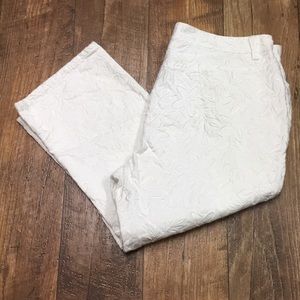 Beautiful Ralph Lauren embroidered crop pants